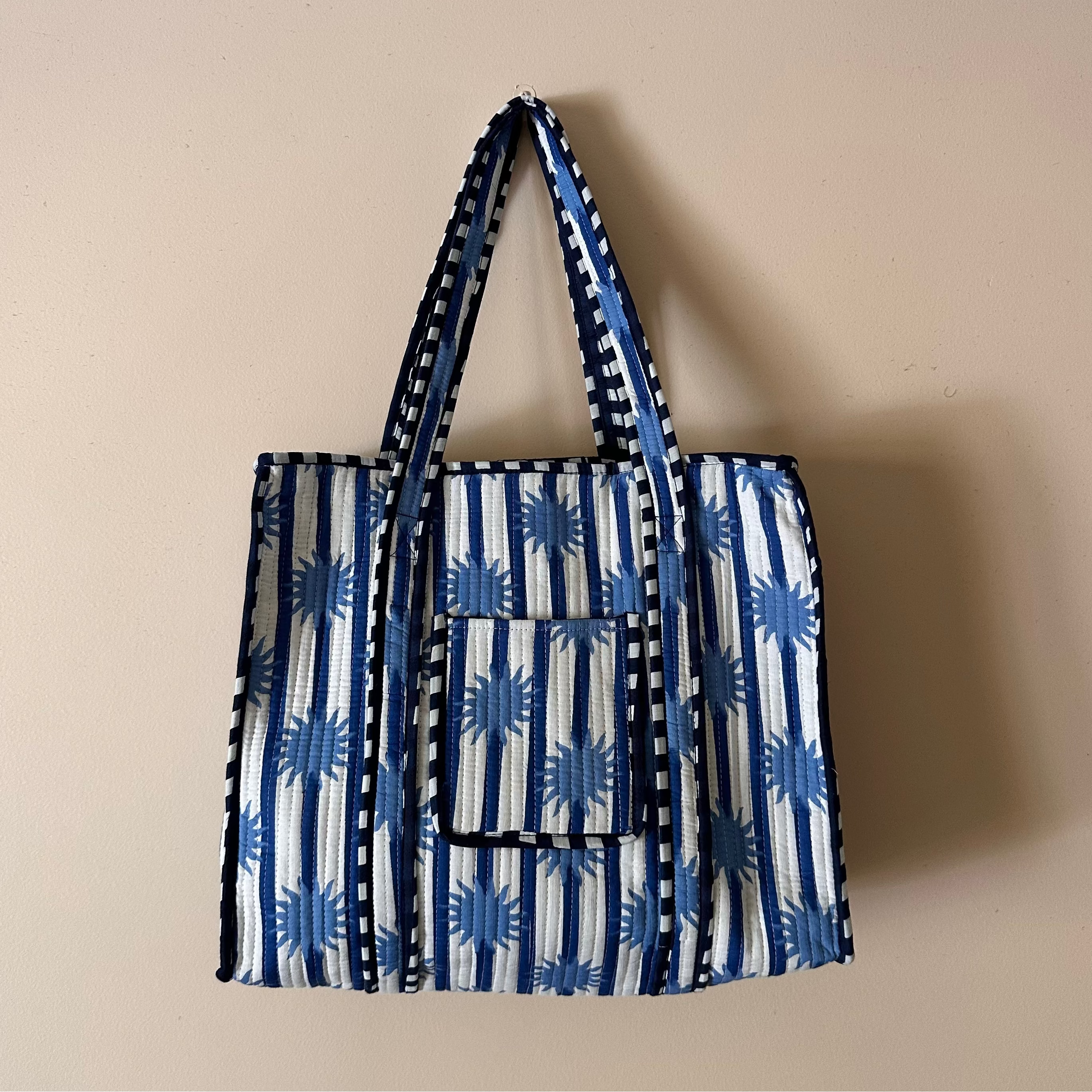 Daydream Tote bag